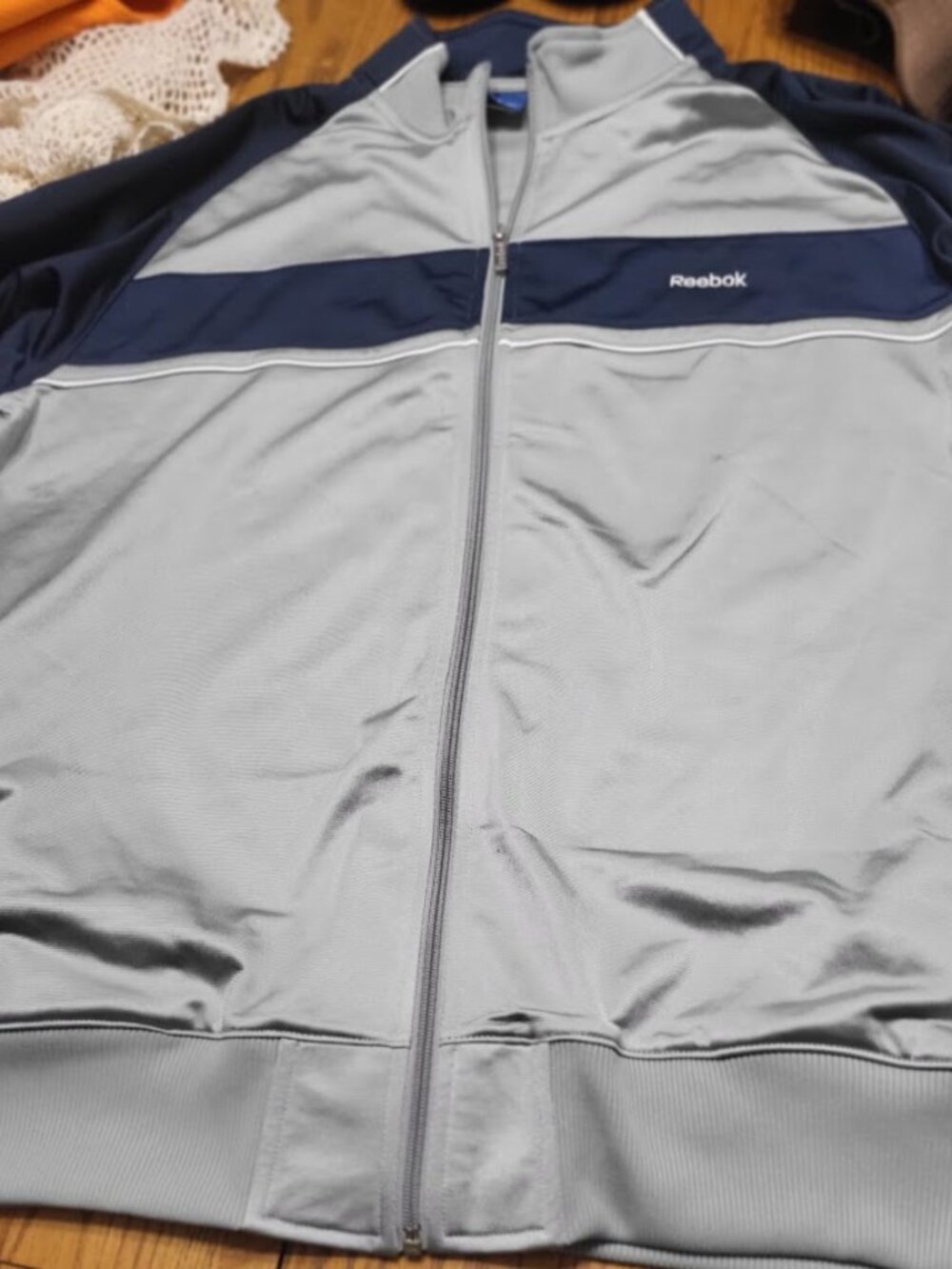 REBOK ZIPPERED JACKET SIZEXL GRAY AND BLUE COLOR